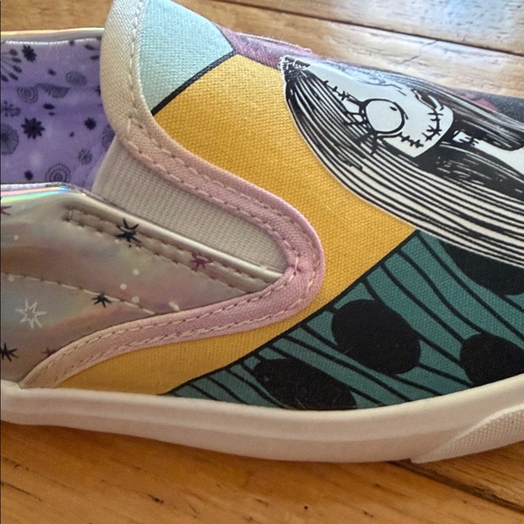 Disney nightmare before Christmas slip on sneakers - Picture 10 of 10